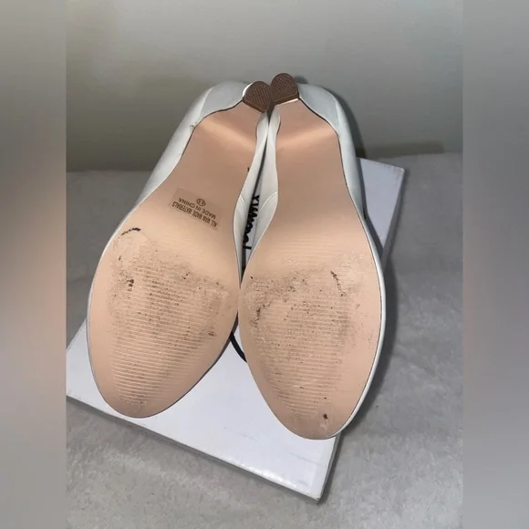 J Adams white Mary Jane heels - Picture 6 of 6